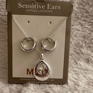 Silver Necklace and Earring Set Cubic Zirconia 18” with 3” Extension